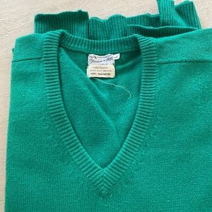Turnbull and Asser cashmere v neck sweater